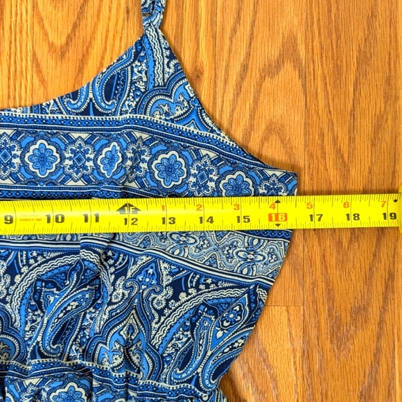 Mini Dress - Blue and White Patterned - Picture 9 of 10